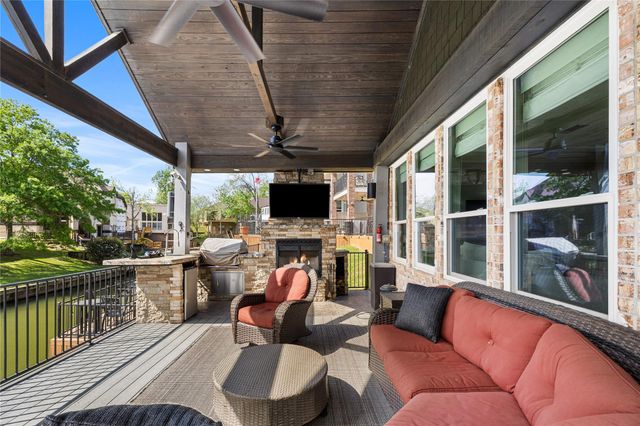 3810 Windswept Drive, Montgomery, TX 77356