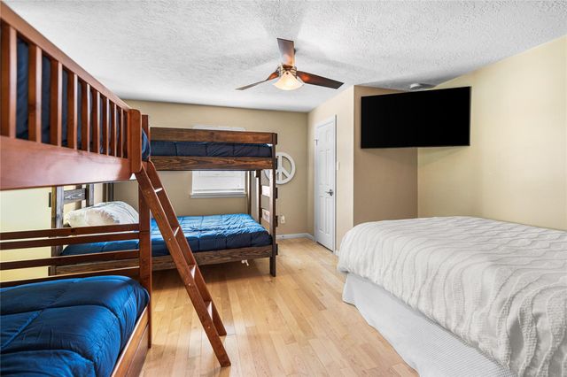 3810 Windswept Drive, Montgomery, TX 77356