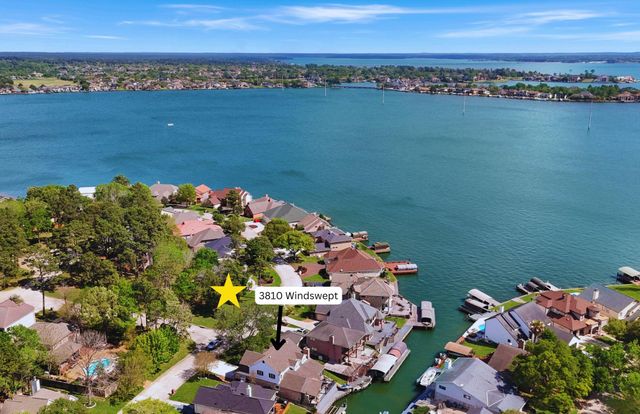 3810 Windswept Drive, Montgomery, TX 77356