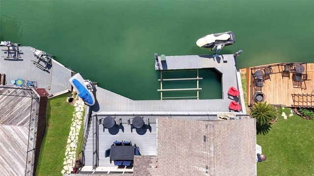 3810 Windswept Drive, Montgomery, TX 77356