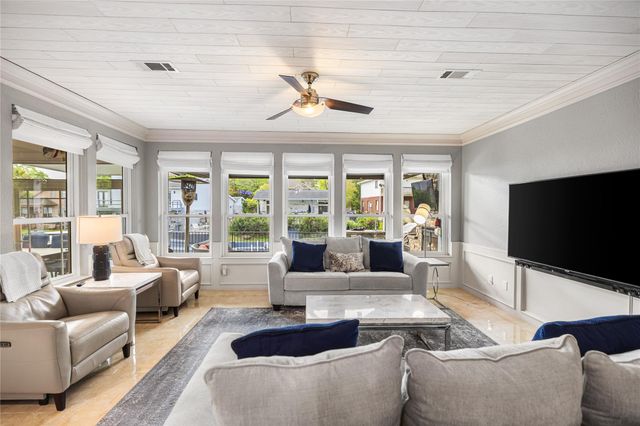 3810 Windswept Drive, Montgomery, TX 77356