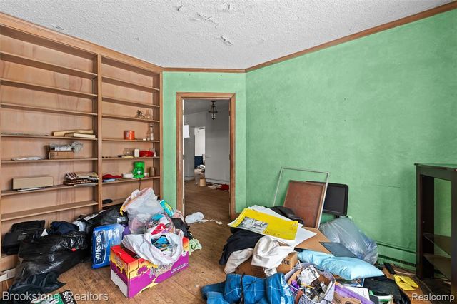 18215 Parkside Street, Detroit, MI 48221