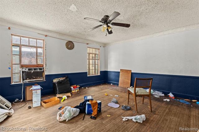 18215 Parkside Street, Detroit, MI 48221