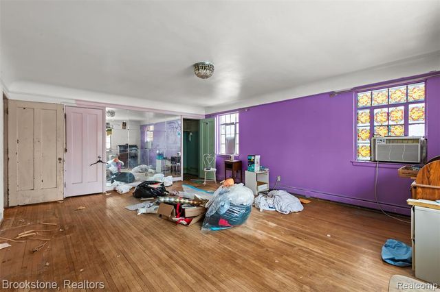 18215 Parkside Street, Detroit, MI 48221