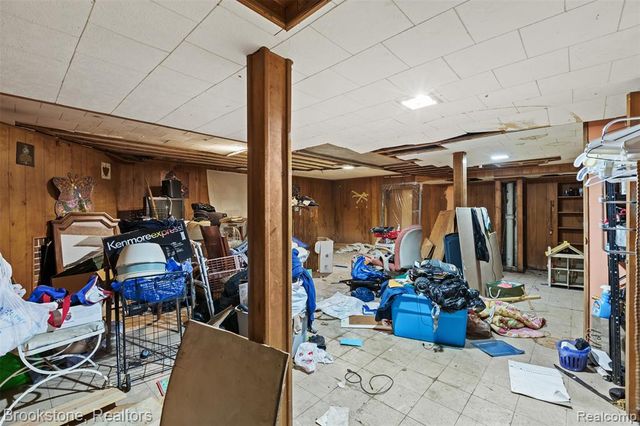 18215 Parkside Street, Detroit, MI 48221