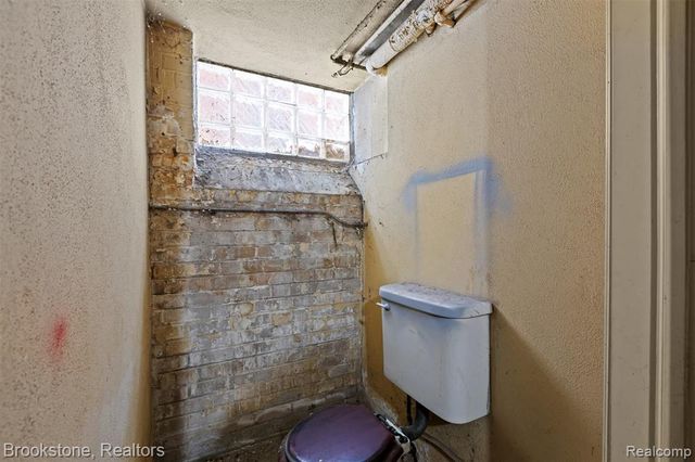 18215 Parkside Street, Detroit, MI 48221