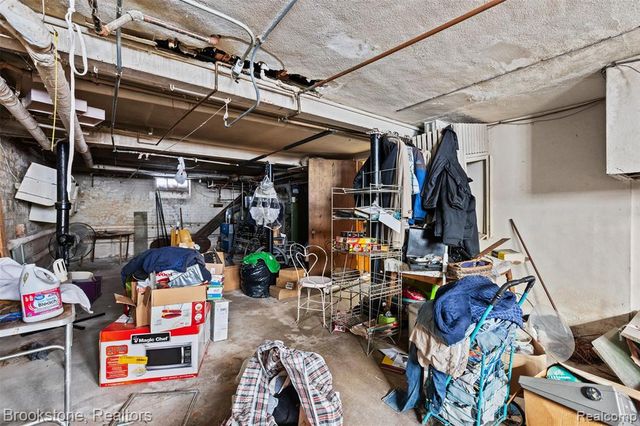 18215 Parkside Street, Detroit, MI 48221