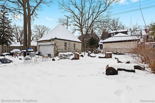 18215 Parkside Street, Detroit, MI 48221