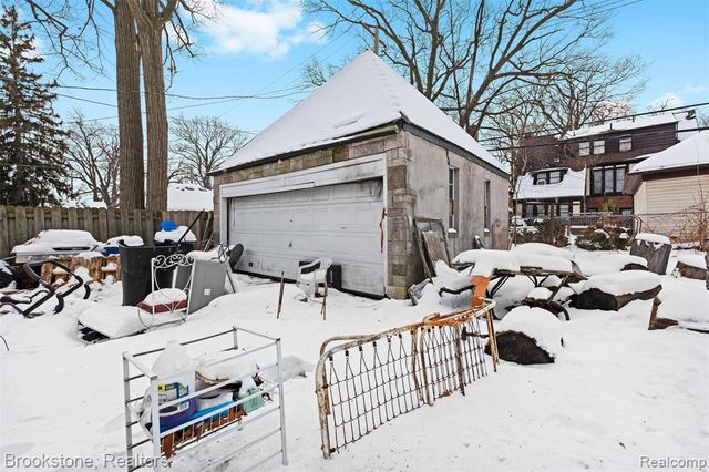 18215 Parkside Street, Detroit, MI 48221