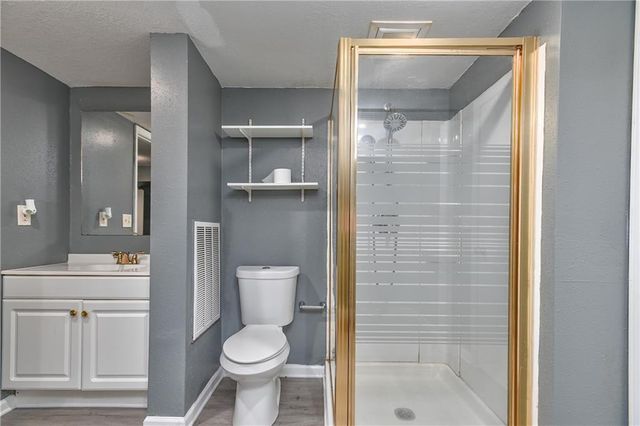 8707 E 91st Terrace, Kansas City, MO 64138