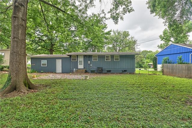8707 E 91st Terrace, Kansas City, MO 64138