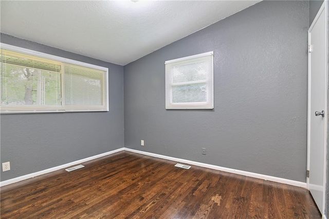 8707 E 91st Terrace, Kansas City, MO 64138