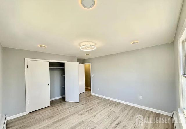 35 Fiat Avenue, Iselin, NJ 08830