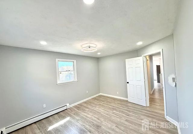35 Fiat Avenue, Iselin, NJ 08830