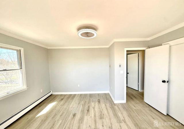 35 Fiat Avenue, Iselin, NJ 08830