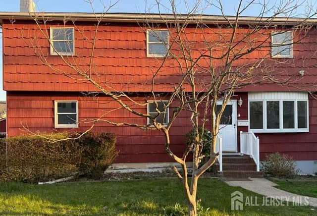 35 Fiat Avenue, Iselin, NJ 08830
