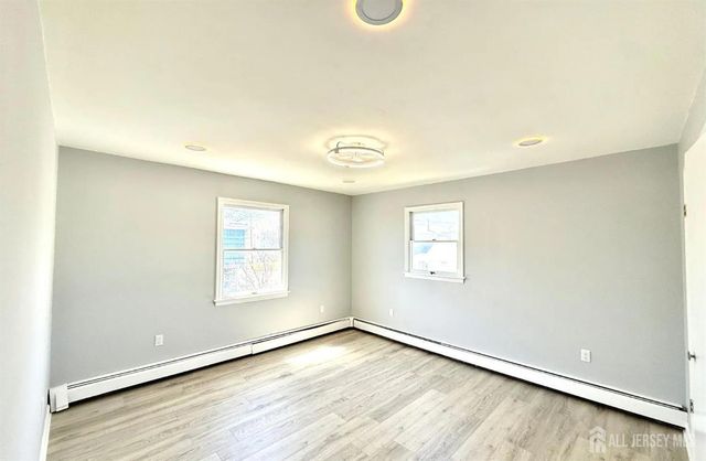 35 Fiat Avenue, Iselin, NJ 08830