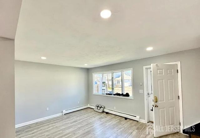 35 Fiat Avenue, Iselin, NJ 08830