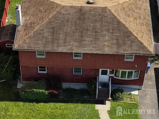 35 Fiat Avenue, Iselin, NJ 08830