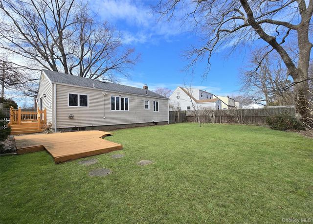 49 Lakewood Avenue, Ronkonkoma, NY 11779