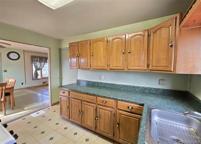 49 Lakewood Avenue, Ronkonkoma, NY 11779