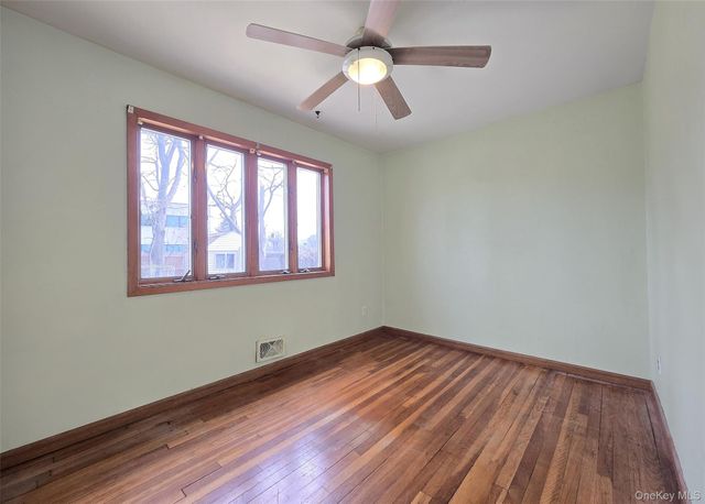 49 Lakewood Avenue, Ronkonkoma, NY 11779