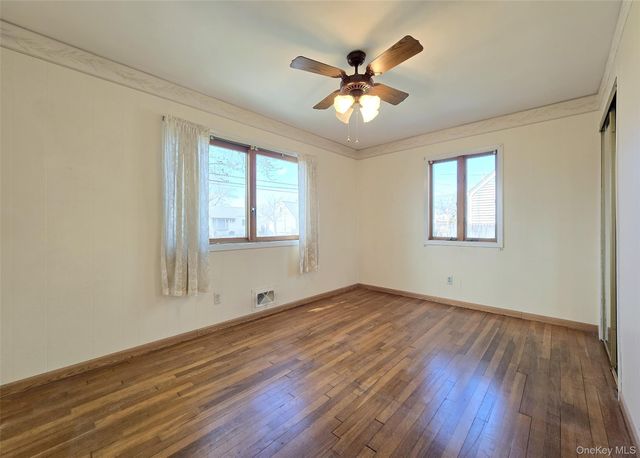 49 Lakewood Avenue, Ronkonkoma, NY 11779