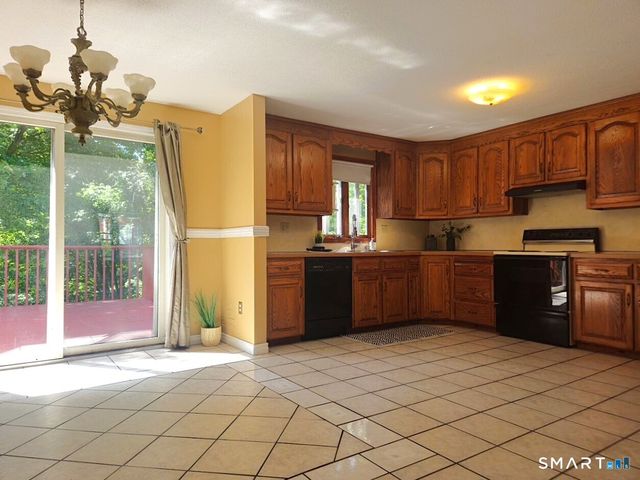 40 Old Waterbury Road, Plymouth, CT 06786