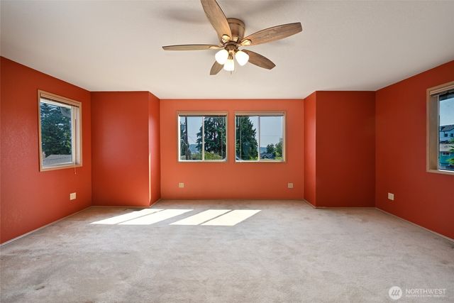 4407 30th Avenue W, Seattle, WA 98199