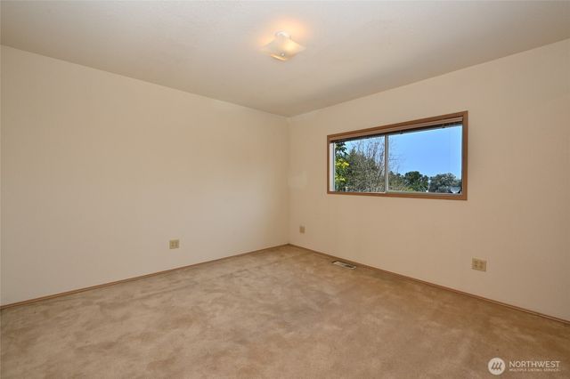 4407 30th Avenue W, Seattle, WA 98199