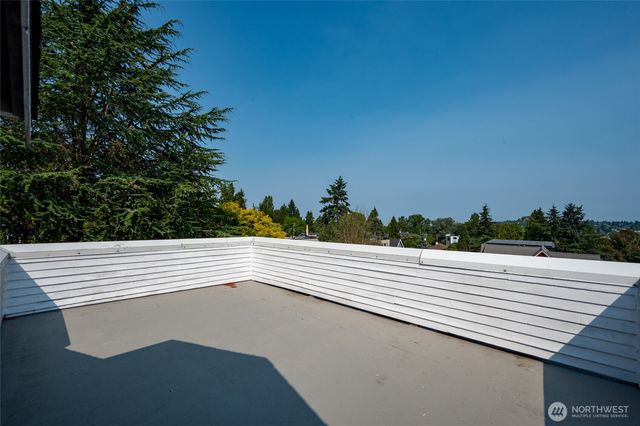 4407 30th Avenue W, Seattle, WA 98199