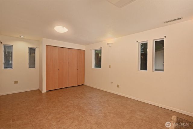 4407 30th Avenue W, Seattle, WA 98199