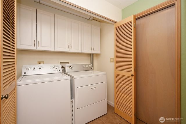 4407 30th Avenue W, Seattle, WA 98199