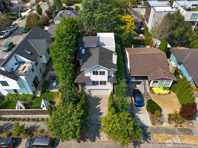 4407 30th Avenue W, Seattle, WA 98199