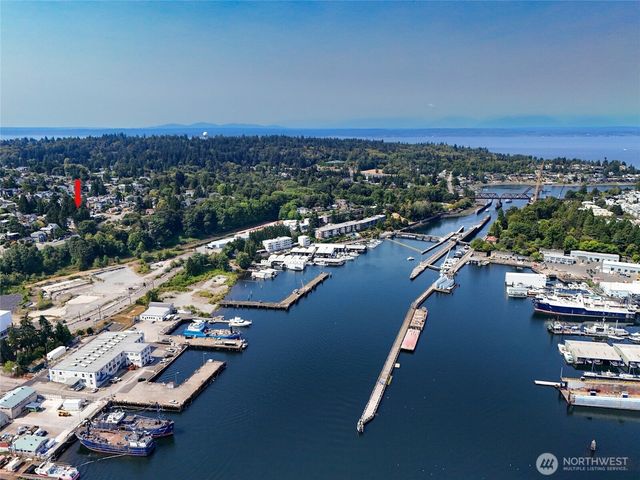 4407 30th Avenue W, Seattle, WA 98199