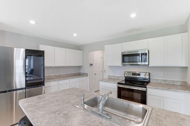 8521 Erie Loop, Canal Winchester, OH 43110