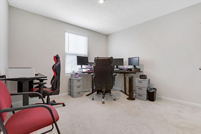 8521 Erie Loop, Canal Winchester, OH 43110