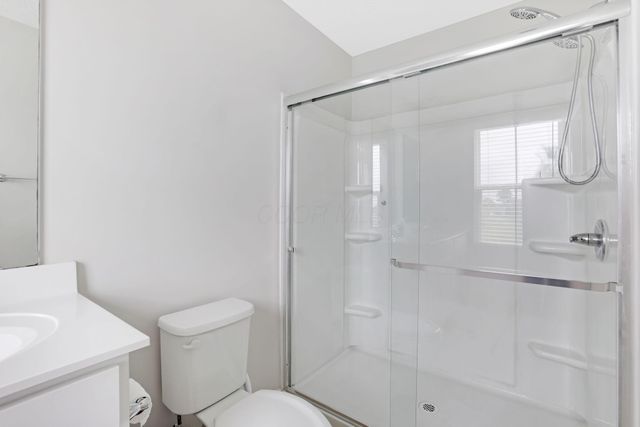 8521 Erie Loop, Canal Winchester, OH 43110