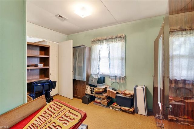 2010 Somerville DR, Hampton, VA 23663