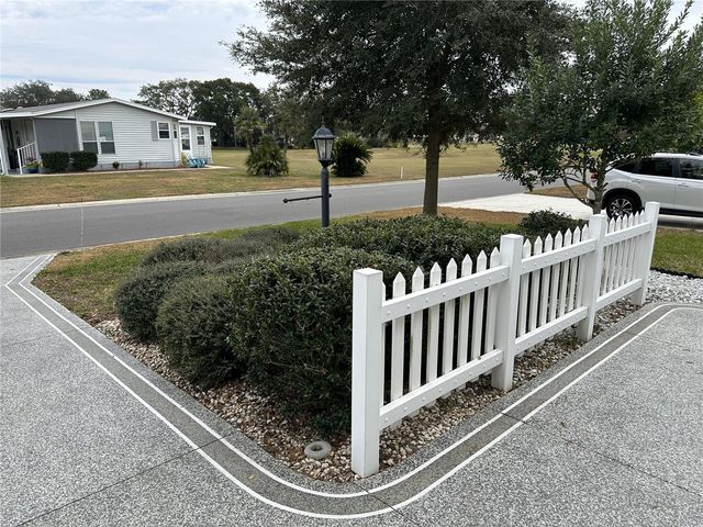 1751 W SCHWARTZ BOULEVARD, Lady Lake, FL 32159