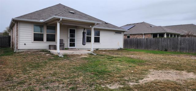 302 Hibiscus DR, Hutto, TX 78634