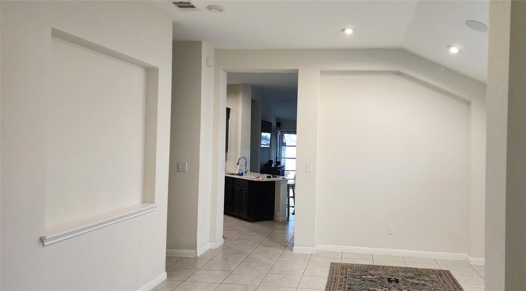 302 Hibiscus DR, Hutto, TX 78634