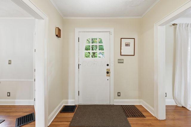 23 Blenheim Road, Columbus, OH 43214