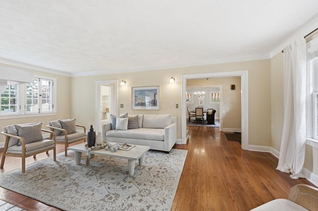 23 Blenheim Road, Columbus, OH 43214