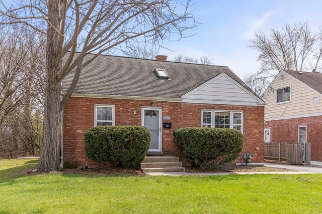 261 melrose Avenue, Elmhurst, IL 60126