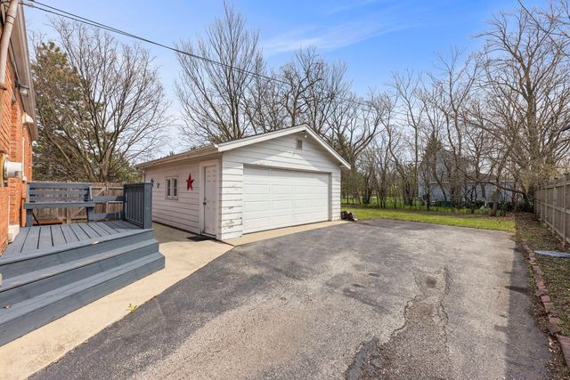 261 melrose Avenue, Elmhurst, IL 60126