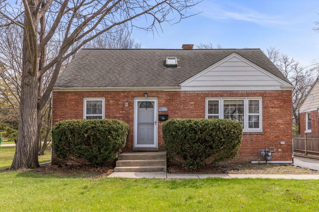 261 melrose Avenue, Elmhurst, IL 60126