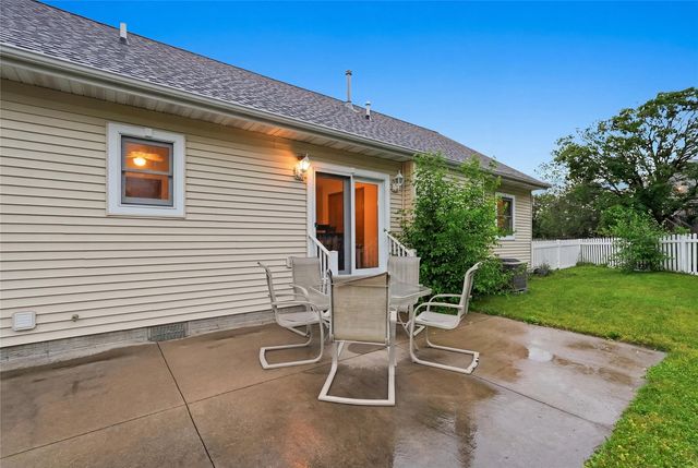349 Aaron Court SW, Swisher, IA 52338