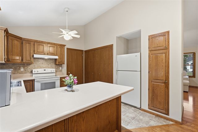 349 Aaron Court SW, Swisher, IA 52338