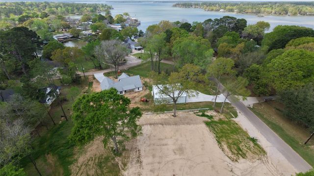 13391 Country Oak Drive, Willis, TX 77318